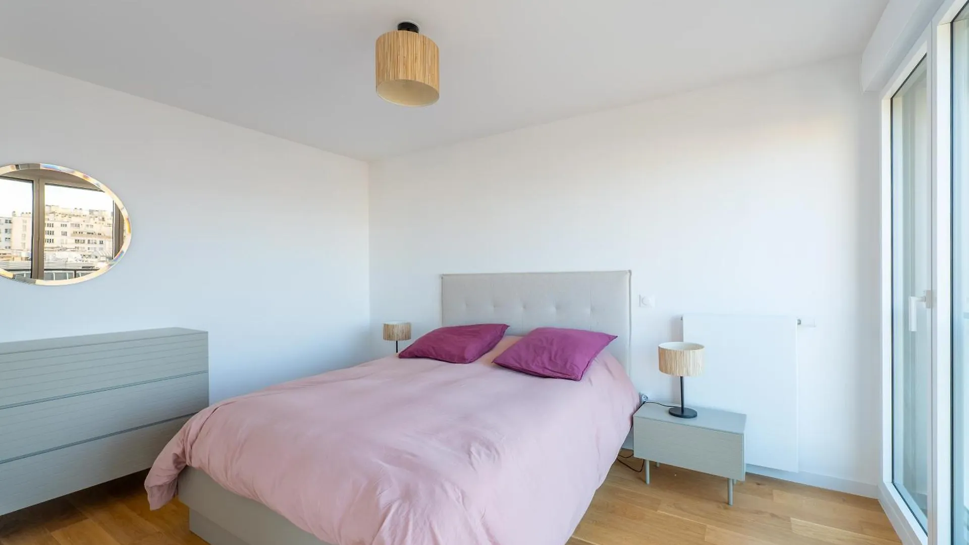 Elegant Flat With Terrace In The Heart Of Paris 아파트