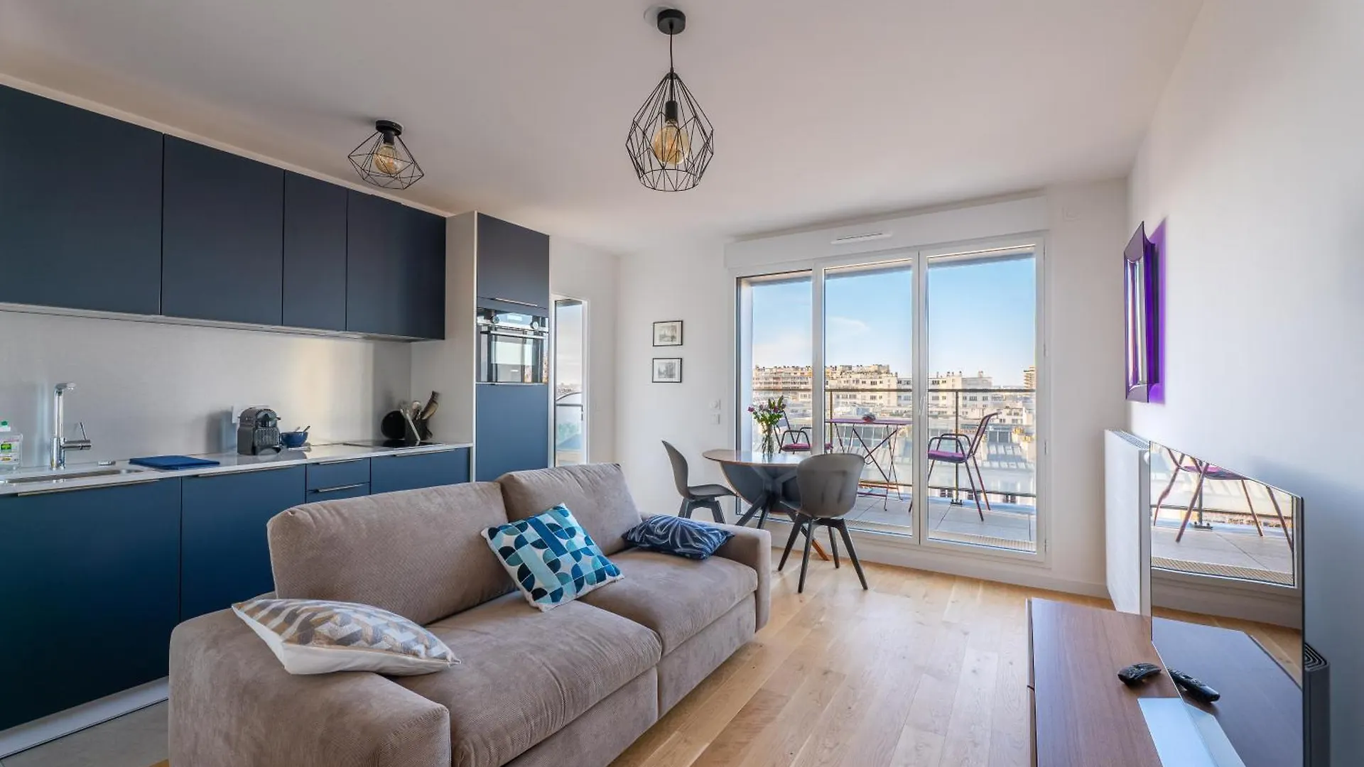 Elegant Flat With Terrace In The Heart Of Paris location